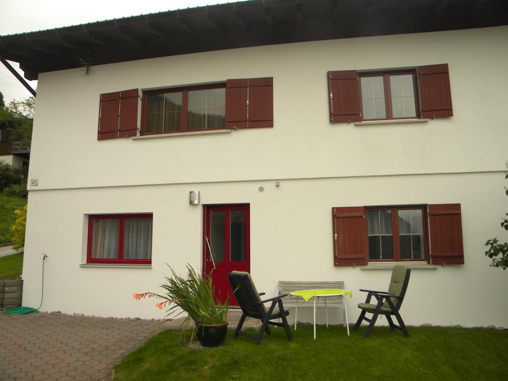 Haus Kinsperger Leilighet Klosterle am Arlberg Eksteriør bilde