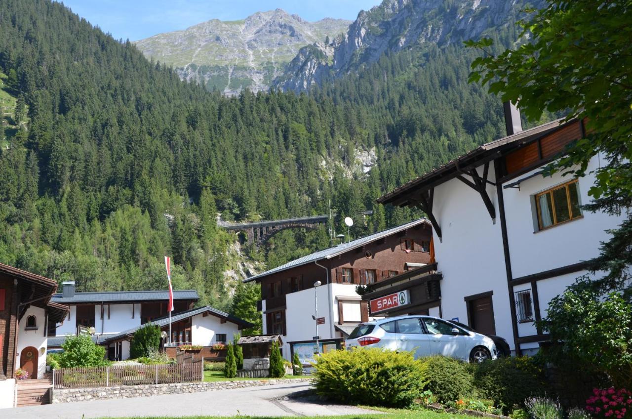 Haus Kinsperger Leilighet Klosterle am Arlberg Eksteriør bilde
